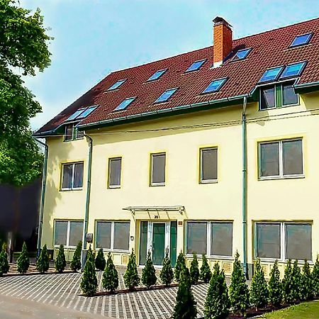 Nexus Vendégház Szeged Esterno foto